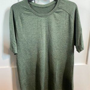 lululemon Metal Tech Vent 2.0 Tshirt (Green, L)